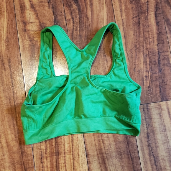 Barely there small green comfy wireless sports bra - Picture 2 of 3